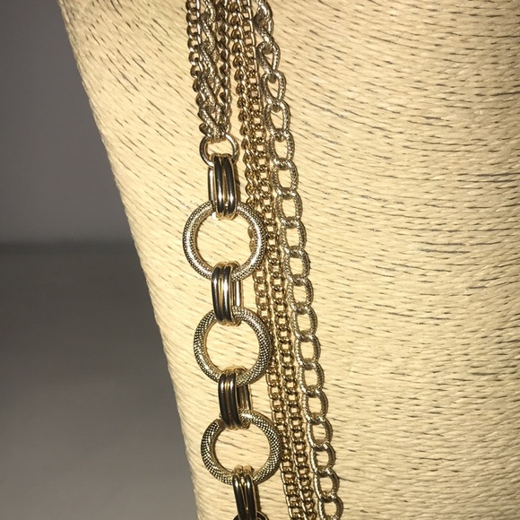 Necklace gold tone 24”long circle link light weight - Picture 3 of 5